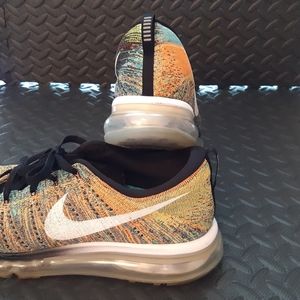 Nike Flyknit Max